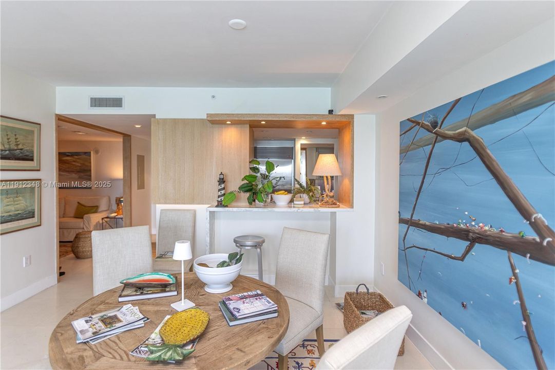 待售: $2,100,000 (2 贝兹, 2 浴室, 1499 平方英尺)