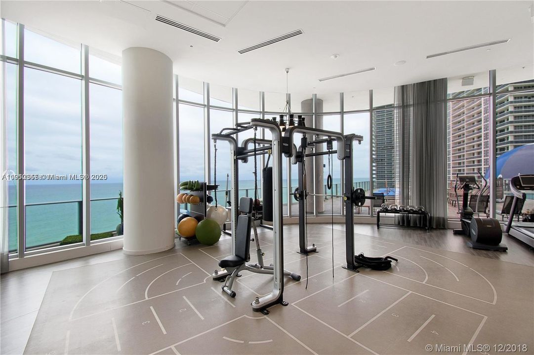 Active With Contract: $795,000 (2 beds, 2 baths, 1179 Square Feet)