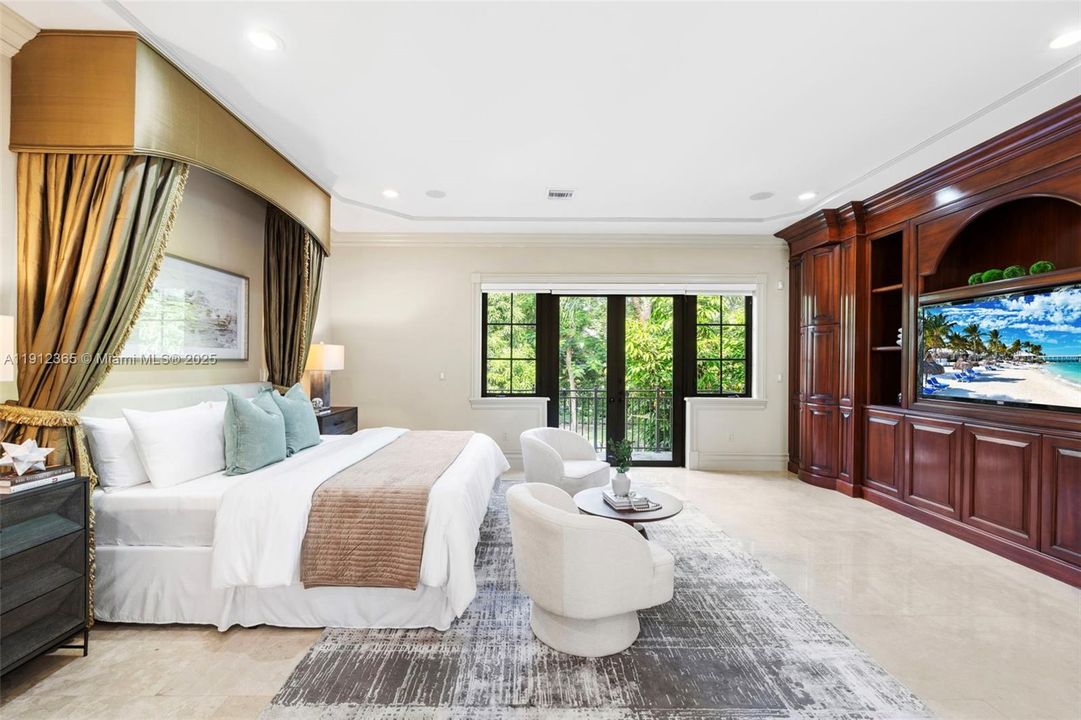 For Sale: $10,800,000 (7 beds, 7 baths, 8485 Square Feet)