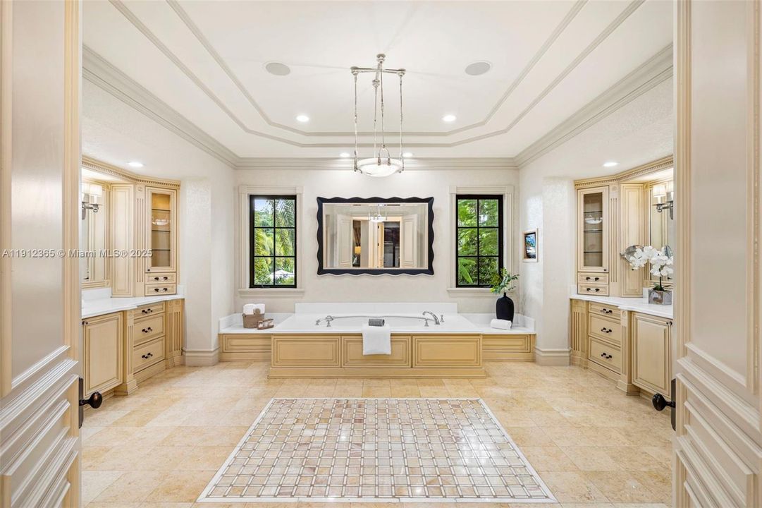 For Sale: $10,800,000 (7 beds, 7 baths, 8485 Square Feet)