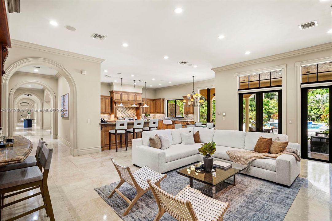 For Sale: $10,800,000 (7 beds, 7 baths, 8485 Square Feet)