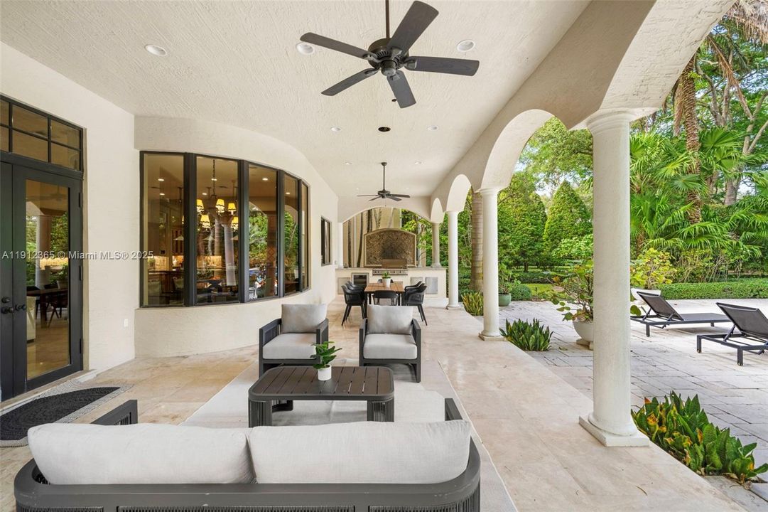 For Sale: $10,800,000 (7 beds, 7 baths, 8485 Square Feet)