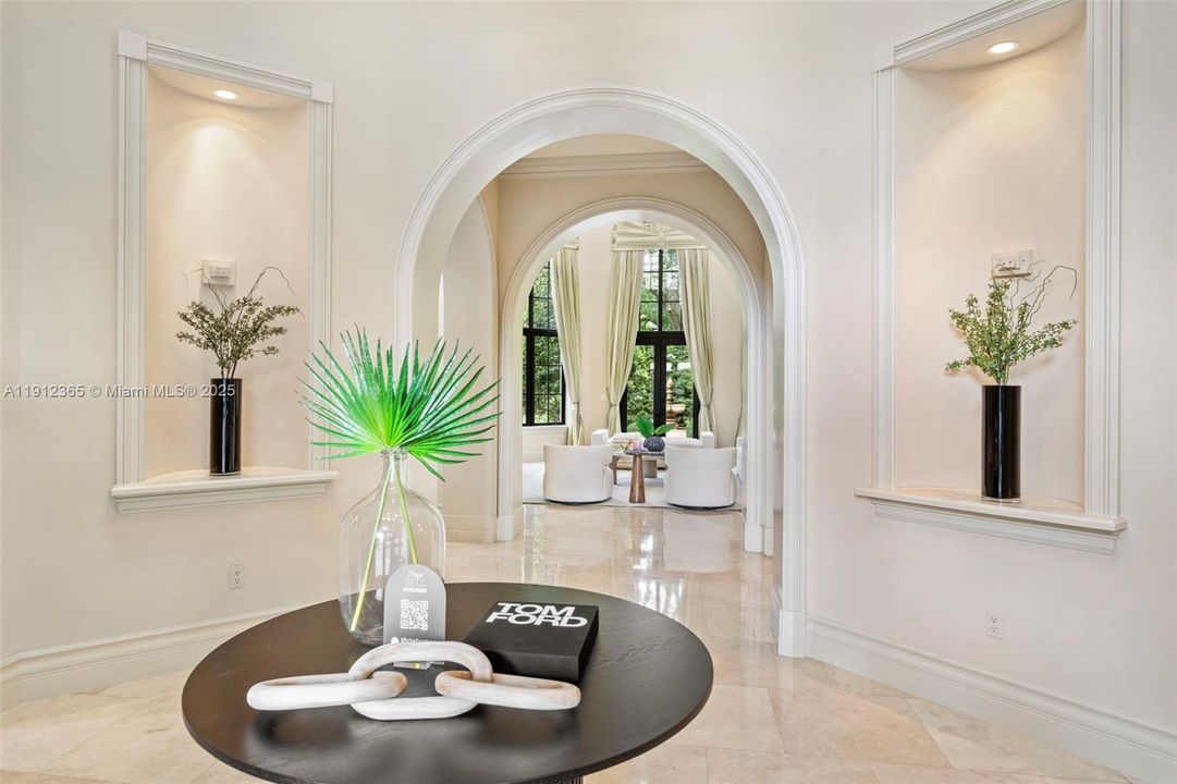 For Sale: $10,800,000 (7 beds, 7 baths, 8485 Square Feet)