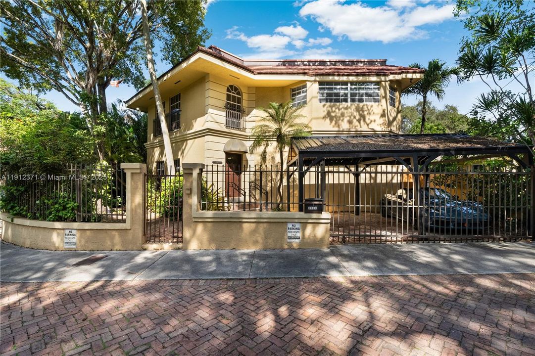 For Sale: $1,646,000 (2 beds, 2 baths, 2090 Square Feet)