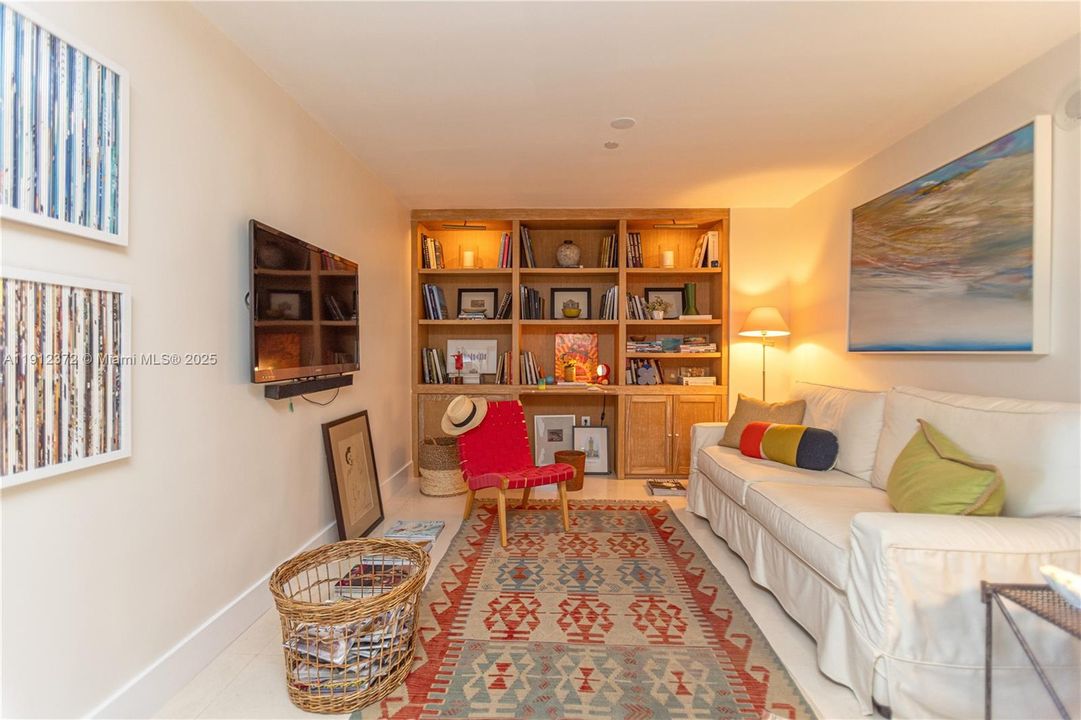 For Rent: $11,000 (2 beds, 2 baths, 1499 Square Feet)