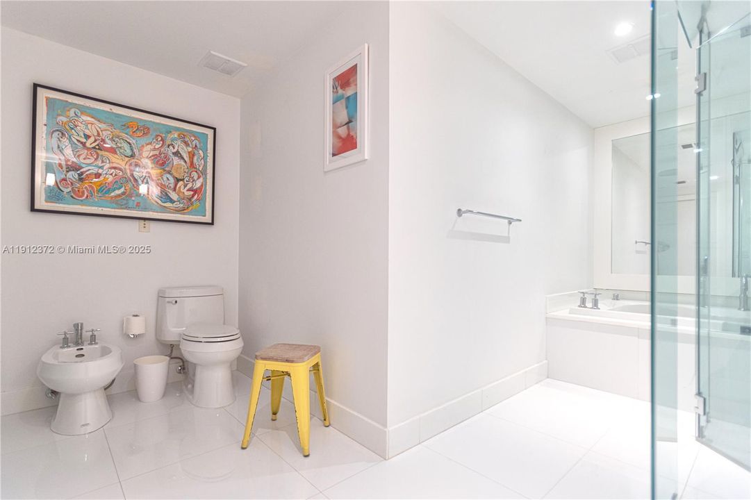 For Rent: $11,000 (2 beds, 2 baths, 1499 Square Feet)