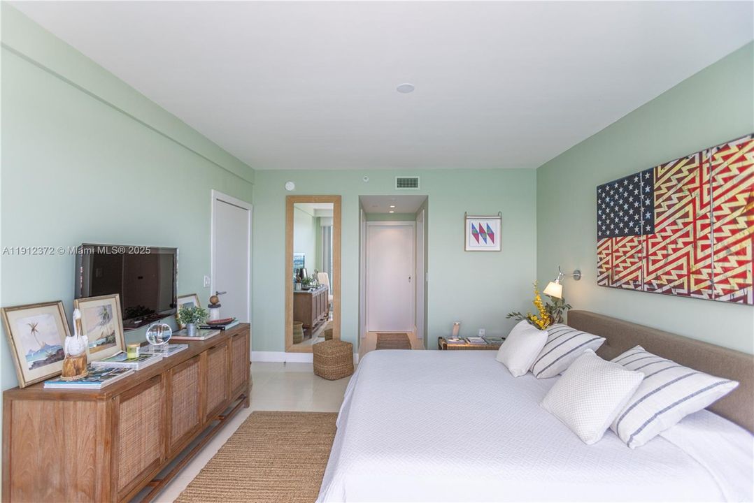 For Rent: $11,000 (2 beds, 2 baths, 1499 Square Feet)