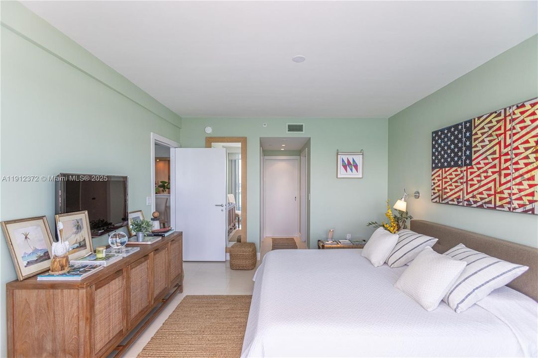 For Rent: $11,000 (2 beds, 2 baths, 1499 Square Feet)