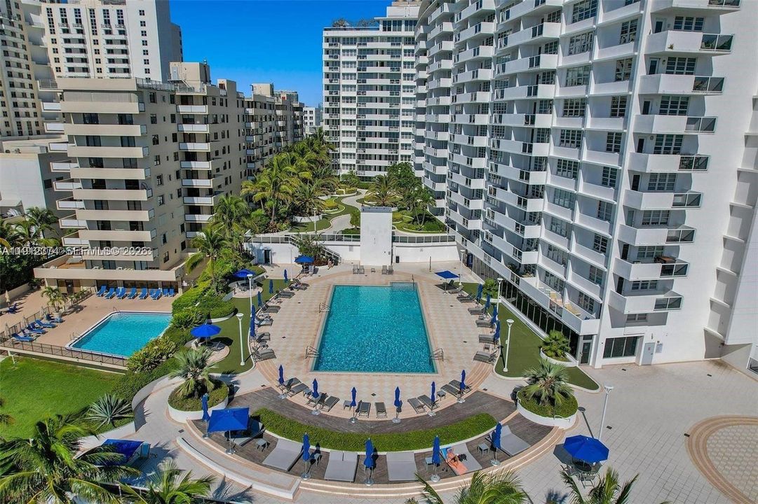 For Sale: $375,000 (0 beds, 1 baths, 525 Square Feet)