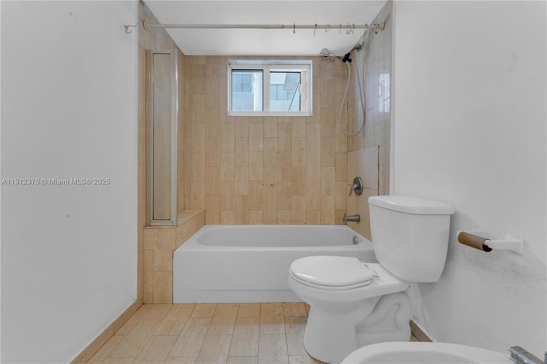 For Sale: $490,000 (2 beds, 2 baths, 1185 Square Feet)