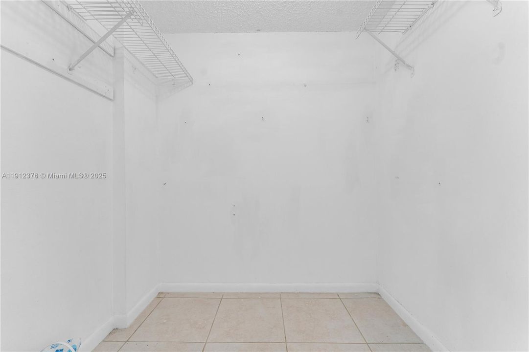 For Sale: $490,000 (2 beds, 2 baths, 1185 Square Feet)