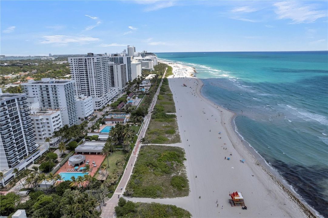 For Sale: $490,000 (2 beds, 2 baths, 1185 Square Feet)