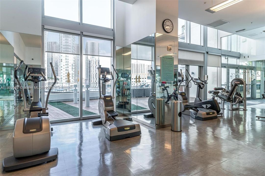 For Rent: $3,200 (1 beds, 1 baths, 789 Square Feet)