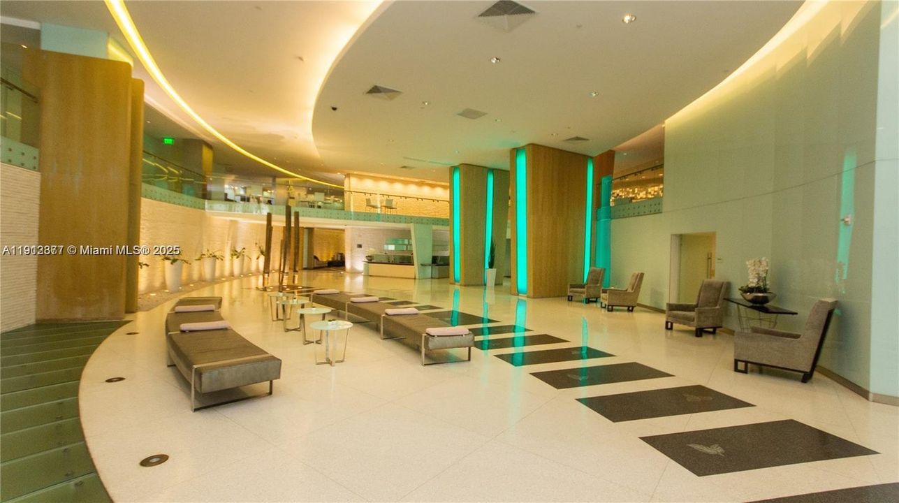 For Rent: $3,200 (1 beds, 1 baths, 789 Square Feet)