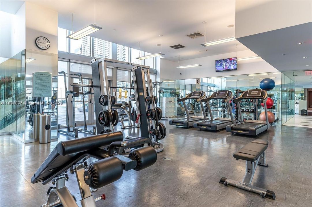 For Rent: $3,200 (1 beds, 1 baths, 789 Square Feet)