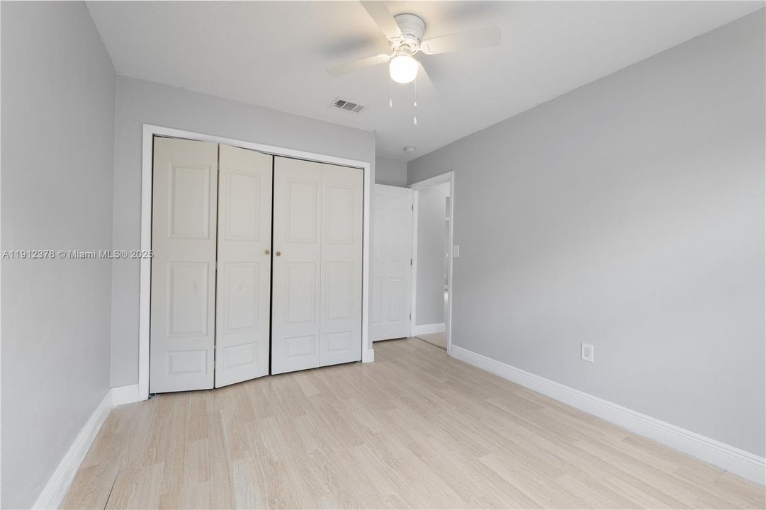 For Sale: $545,000 (3 beds, 2 baths, 1914 Square Feet)