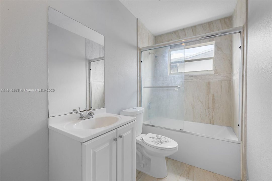 For Sale: $545,000 (3 beds, 2 baths, 1914 Square Feet)