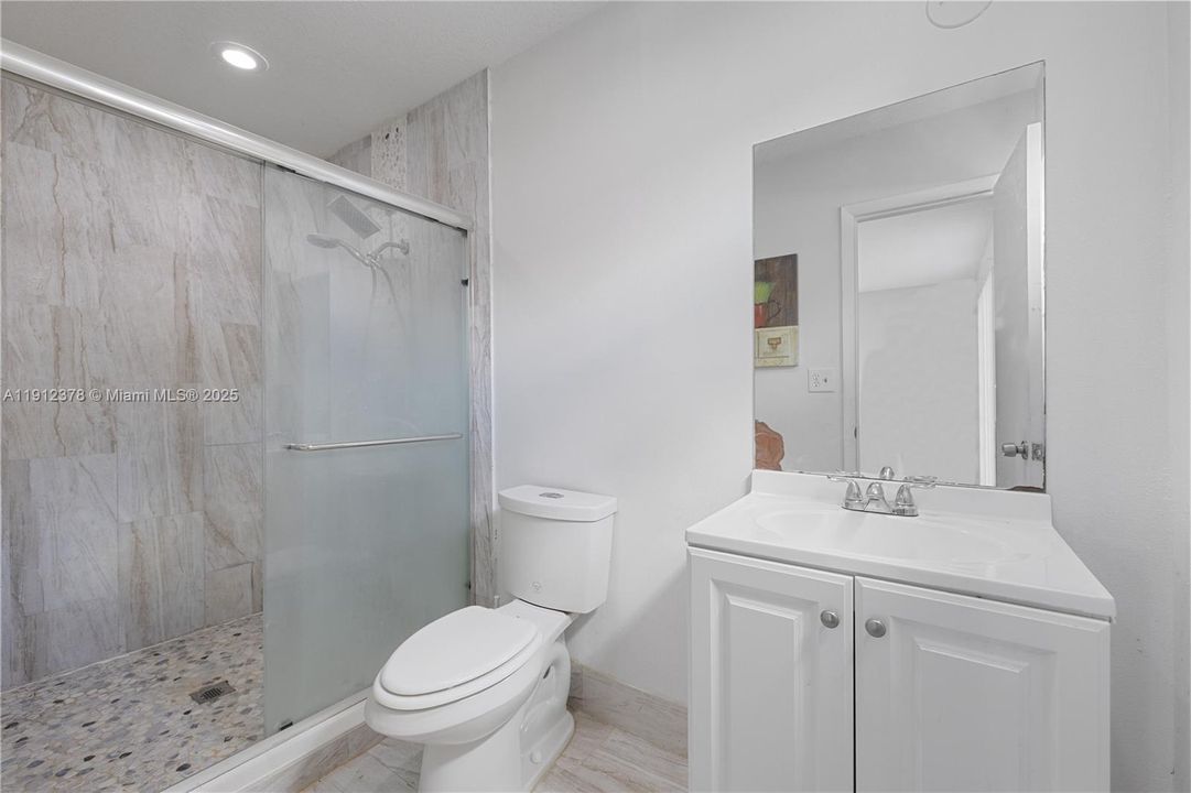For Sale: $545,000 (3 beds, 2 baths, 1914 Square Feet)