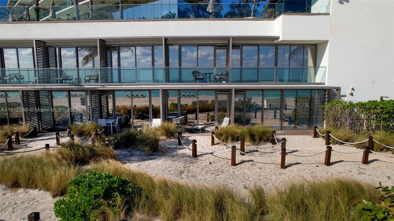 В аренду: $13,500 (2 спален, 2 ванн, 1107 Квадратных фут)