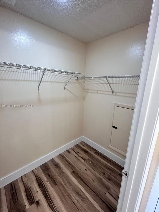 最近租的: $2,000 (3 贝兹, 2 浴室, 1195 平方英尺)