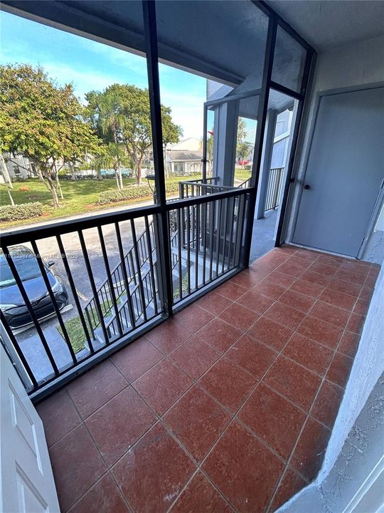 最近租的: $2,000 (3 贝兹, 2 浴室, 1195 平方英尺)