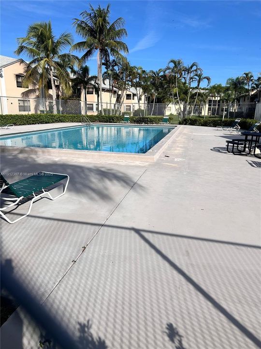 最近租的: $2,000 (3 贝兹, 2 浴室, 1195 平方英尺)