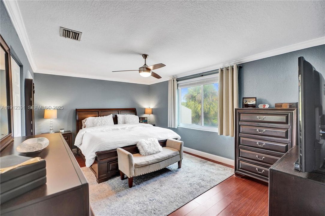 En Venta: $575,000 (3 camas, 2 baños, 1784 Pies cuadrados)