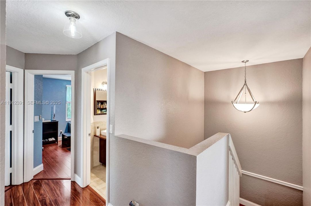 En Venta: $575,000 (3 camas, 2 baños, 1784 Pies cuadrados)