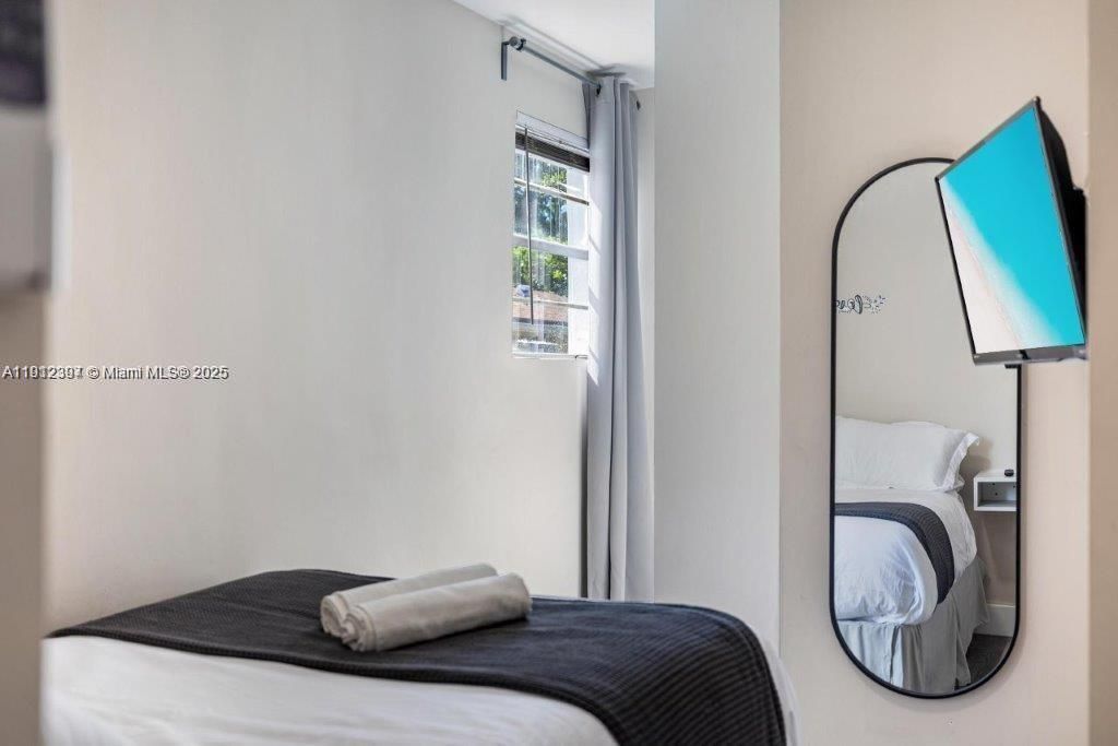 出租: $2,500 (2 贝兹, 1 浴室, 600 平方英尺)