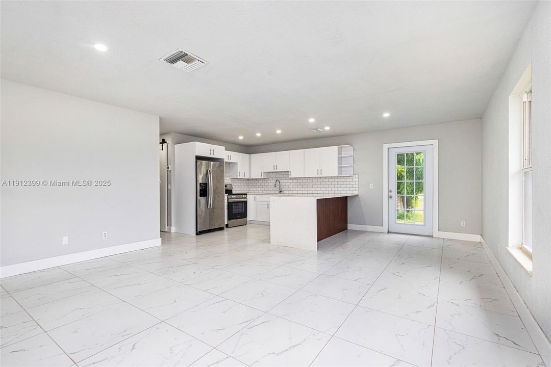 For Sale: $480,000 (2 beds, 1 baths, 0 Square Feet)