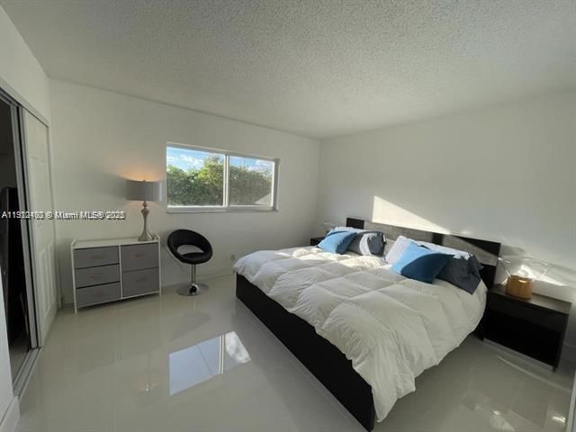 待售: $184,000 (1 贝兹, 1 浴室, 588 平方英尺)