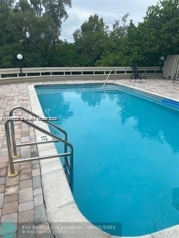 待售: $184,000 (1 贝兹, 1 浴室, 588 平方英尺)