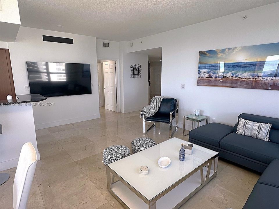 For Rent: $6,500 (3 beds, 2 baths, 1540 Square Feet)