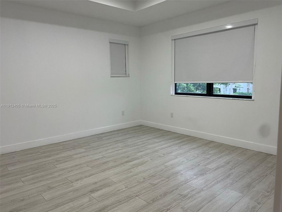 For Rent: $4,700 (3 beds, 2 baths, 2010 Square Feet)