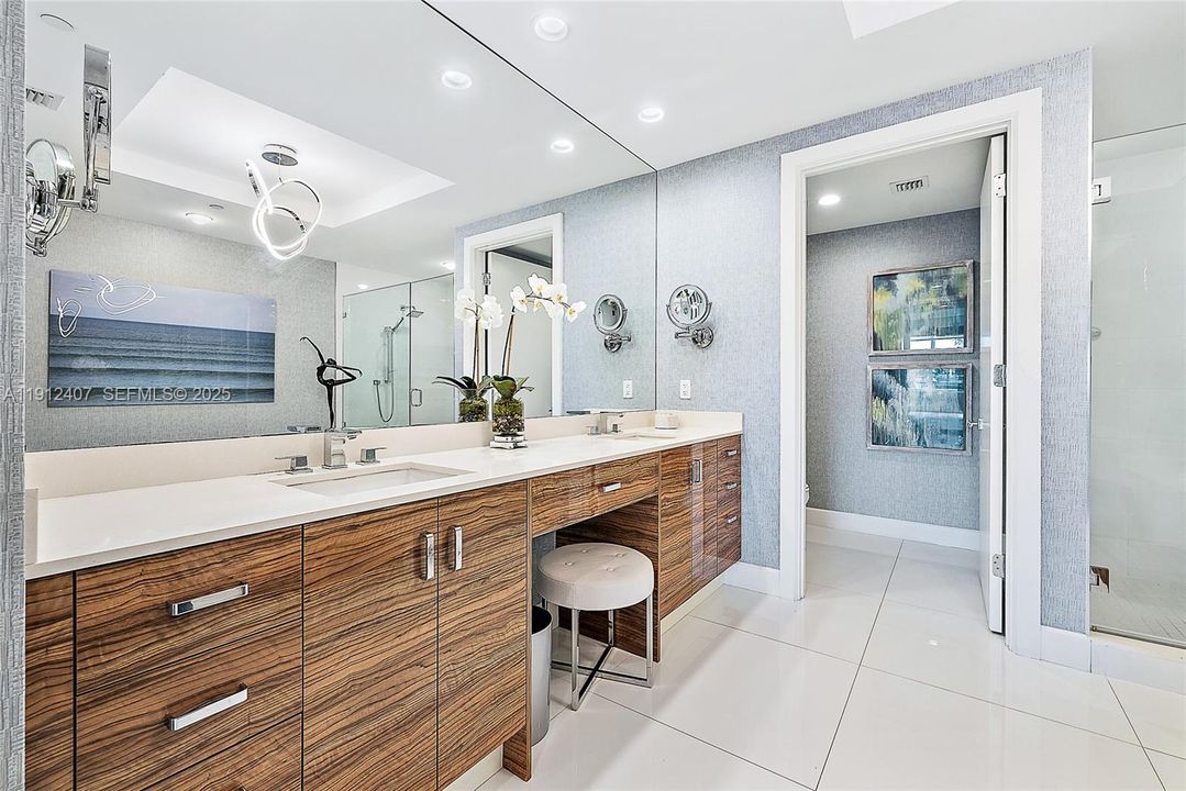 For Sale: $3,500,000 (3 beds, 3 baths, 3282 Square Feet)