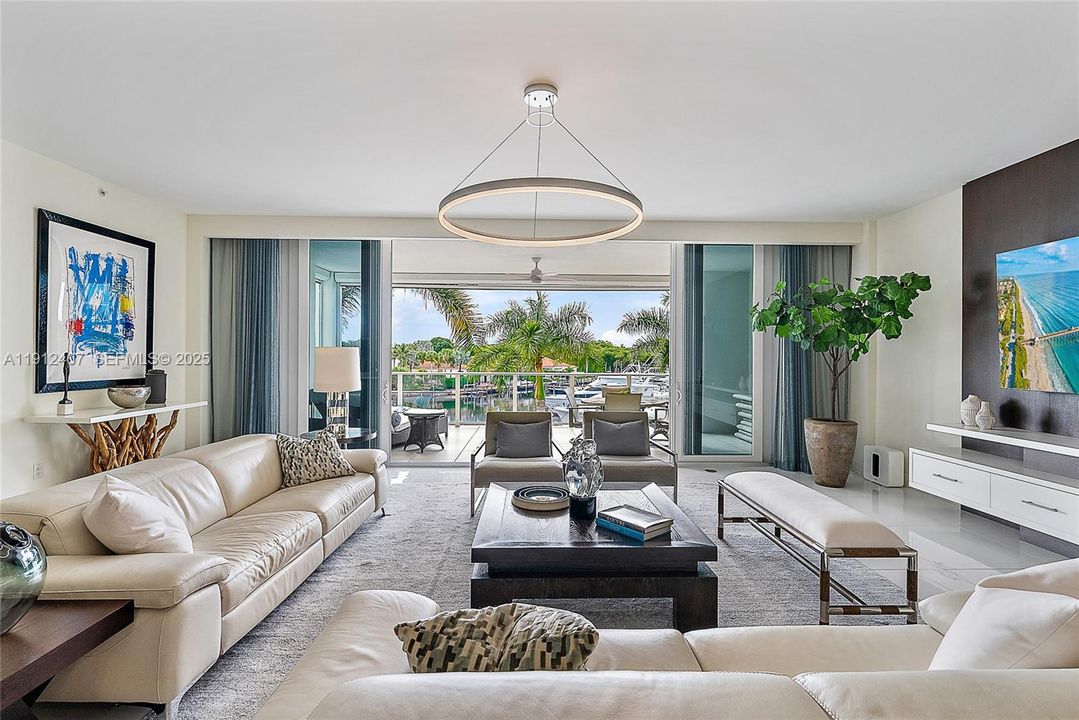 For Sale: $3,500,000 (3 beds, 3 baths, 3282 Square Feet)