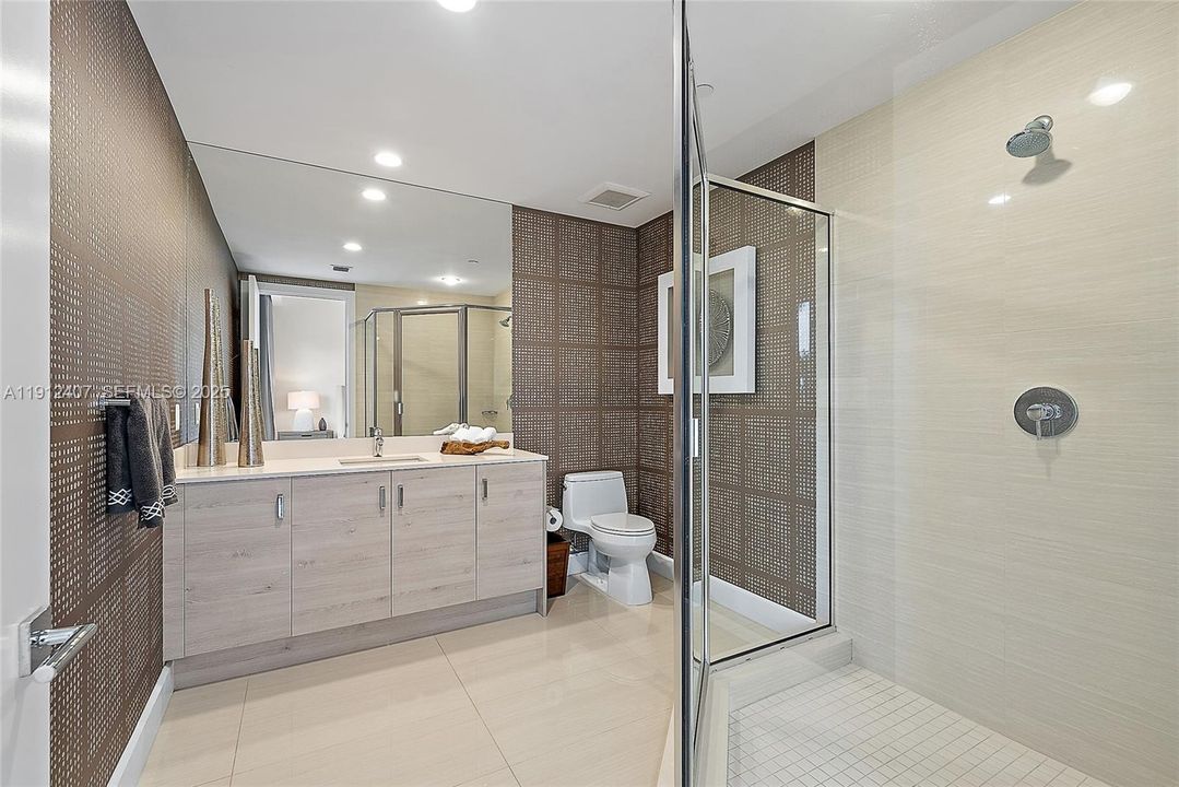 For Sale: $3,500,000 (3 beds, 3 baths, 3282 Square Feet)