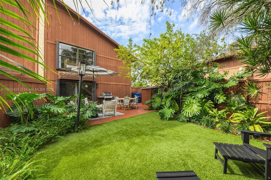 На продажу: $515,000 (3 спален, 2 ванн, 1575 Квадратных фут)