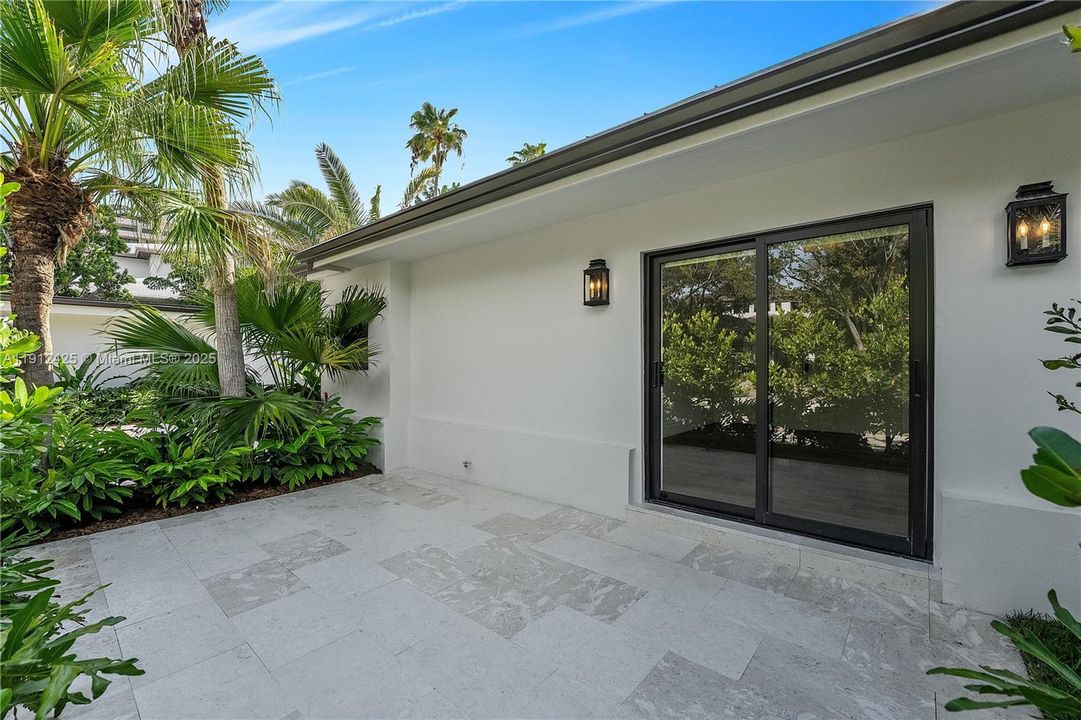 Recently Rented: $24,000 (4 beds, 4 baths, 3221 Square Feet)