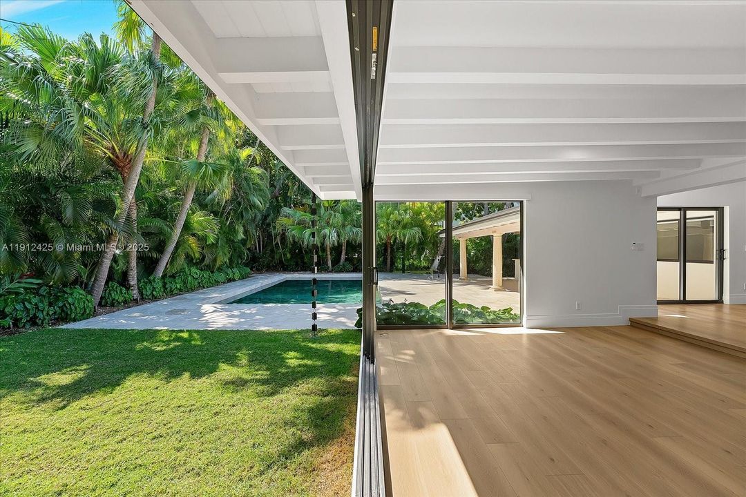 Recently Rented: $24,000 (4 beds, 4 baths, 3221 Square Feet)