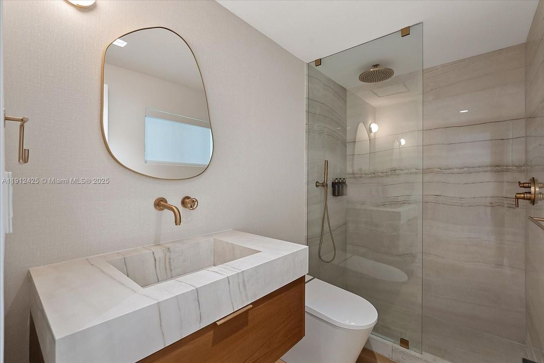 Recently Rented: $24,000 (4 beds, 4 baths, 3221 Square Feet)