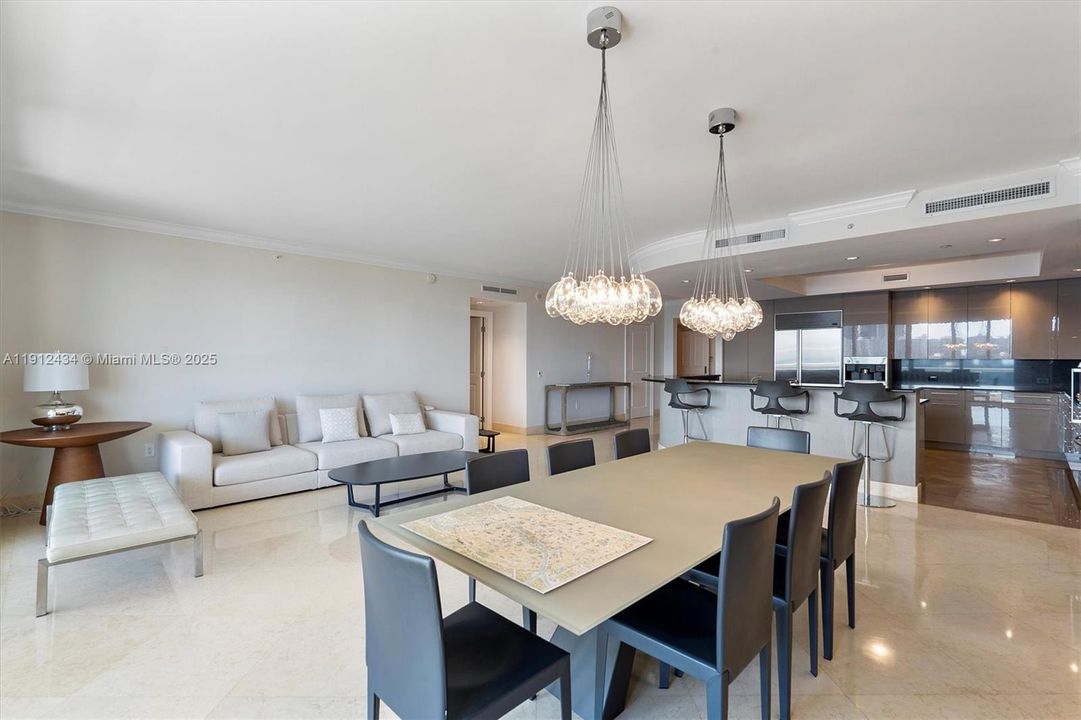 For Sale: $2,775,000 (3 beds, 3 baths, 2840 Square Feet)