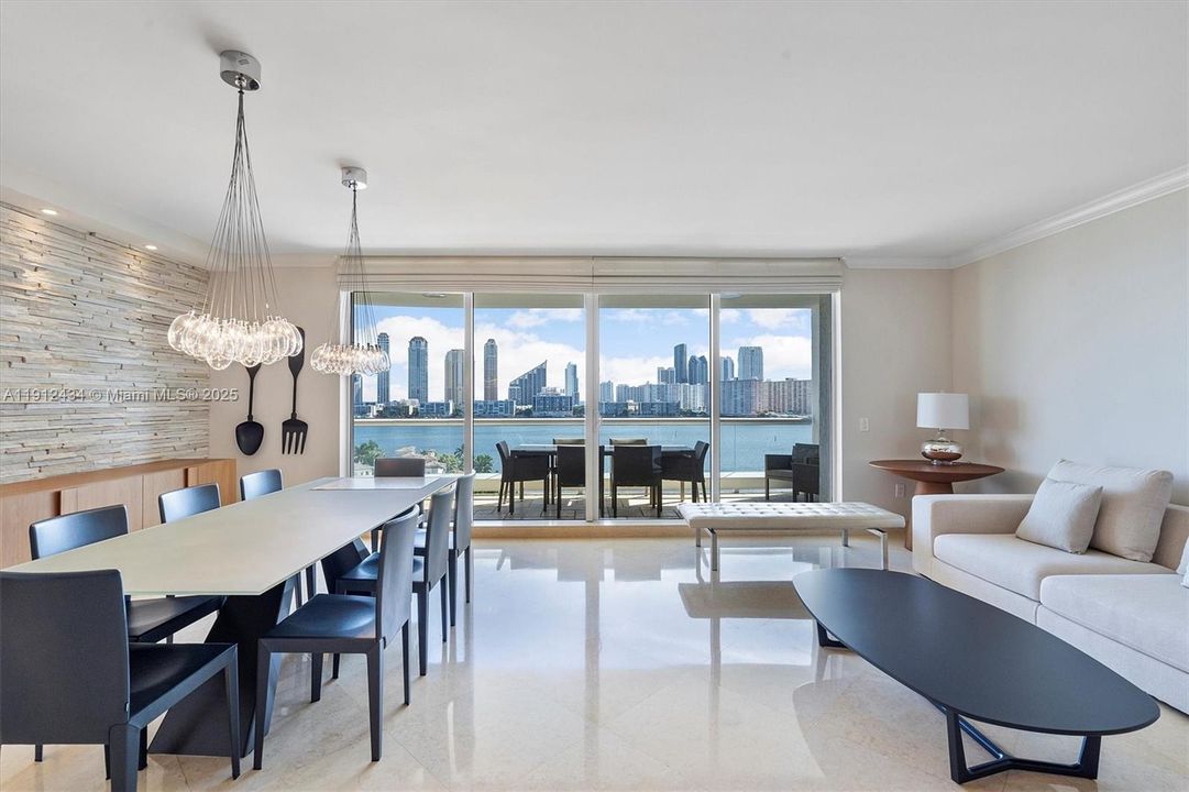 For Sale: $2,775,000 (3 beds, 3 baths, 2840 Square Feet)