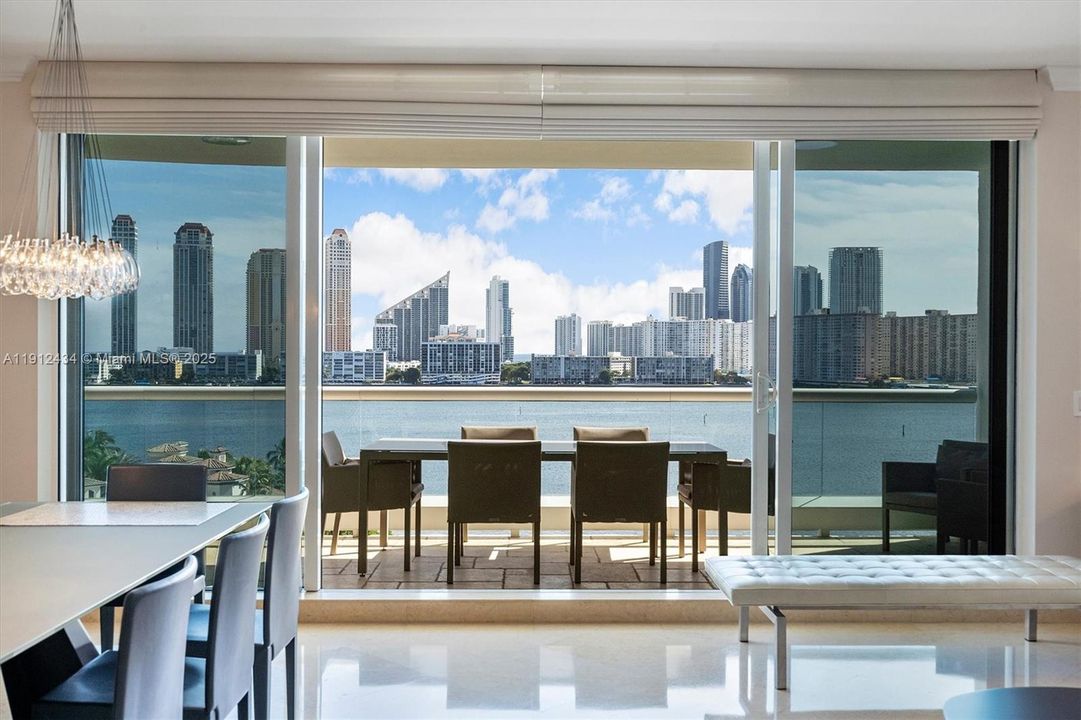 For Sale: $2,775,000 (3 beds, 3 baths, 2840 Square Feet)