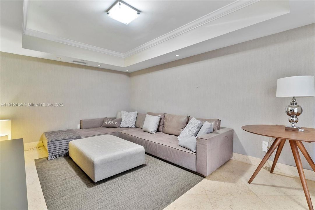 For Sale: $2,775,000 (3 beds, 3 baths, 2840 Square Feet)