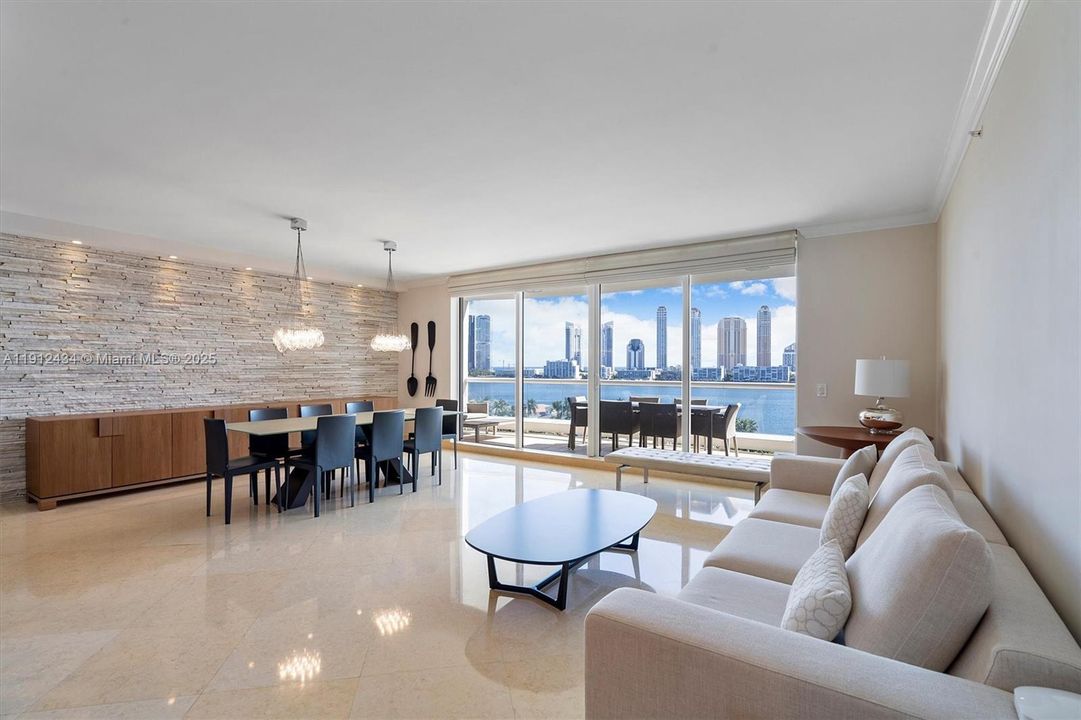 For Sale: $2,775,000 (3 beds, 3 baths, 2840 Square Feet)