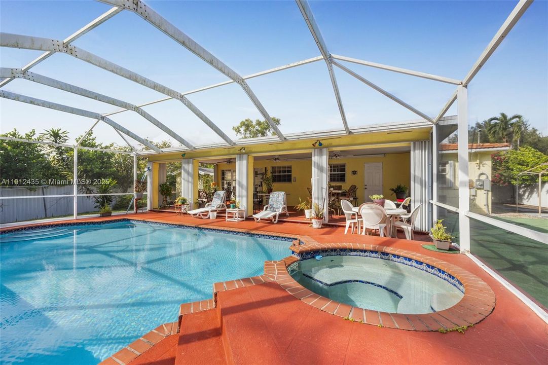 待售: $1,250,000 (3 贝兹, 2 浴室, 2254 平方英尺)