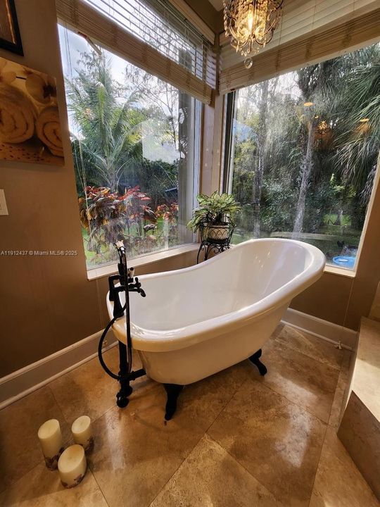 На продажу: $1,650,000 (5 спален, 4 ванн, 3332 Квадратных фут)