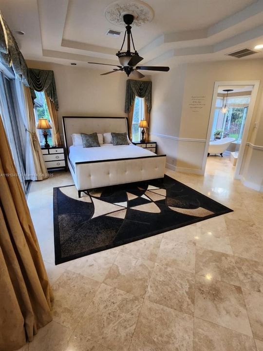 На продажу: $1,650,000 (5 спален, 4 ванн, 3332 Квадратных фут)