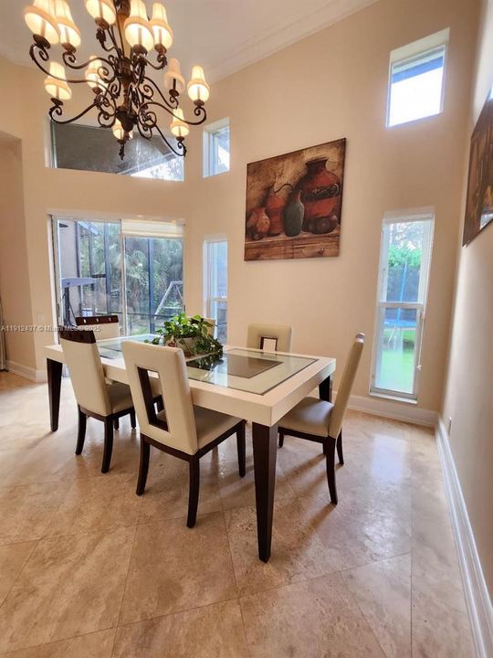 На продажу: $1,650,000 (5 спален, 4 ванн, 3332 Квадратных фут)